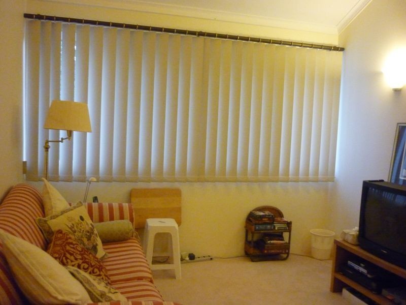 Clear Island Waters QLD 4226