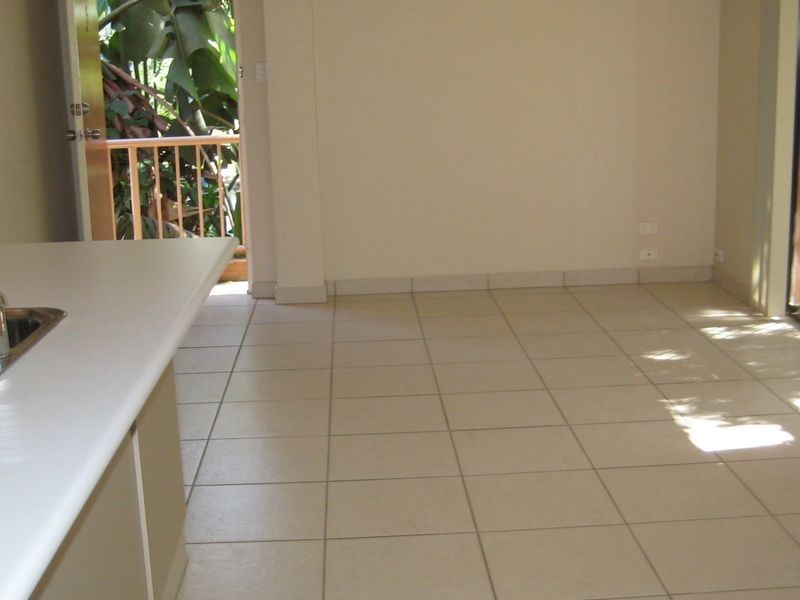 23 Second Ave, Broadbeach QLD 4218