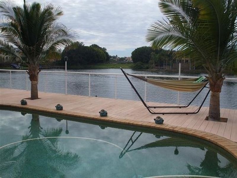 14 Staysail Crescent, Clear Island Waters QLD 4226