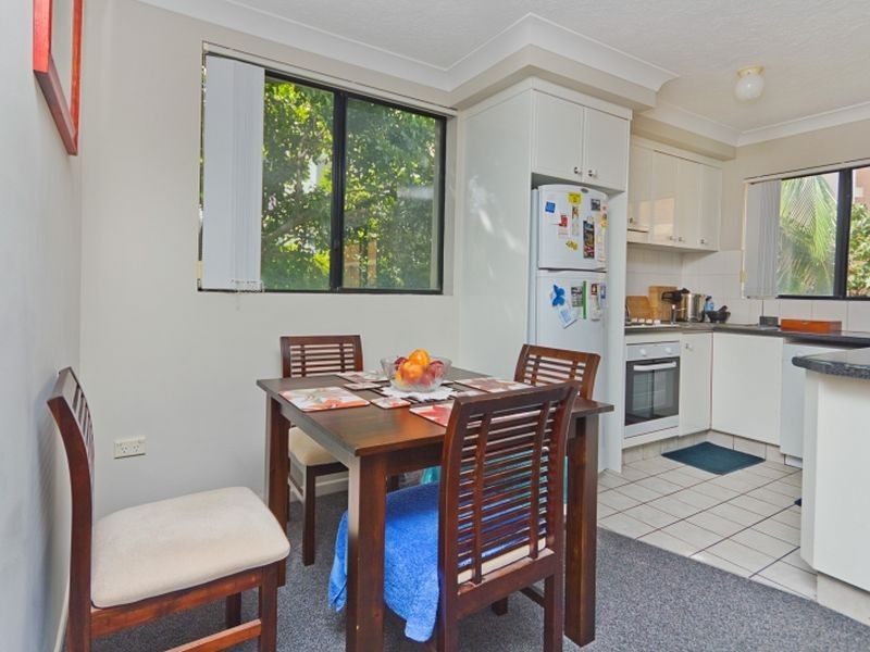 5/35 Britannia Avenue, Broadbeach QLD 4218