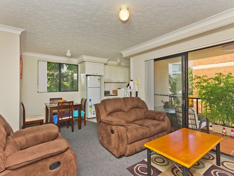 5/35 Britannia Avenue, Broadbeach QLD 4218