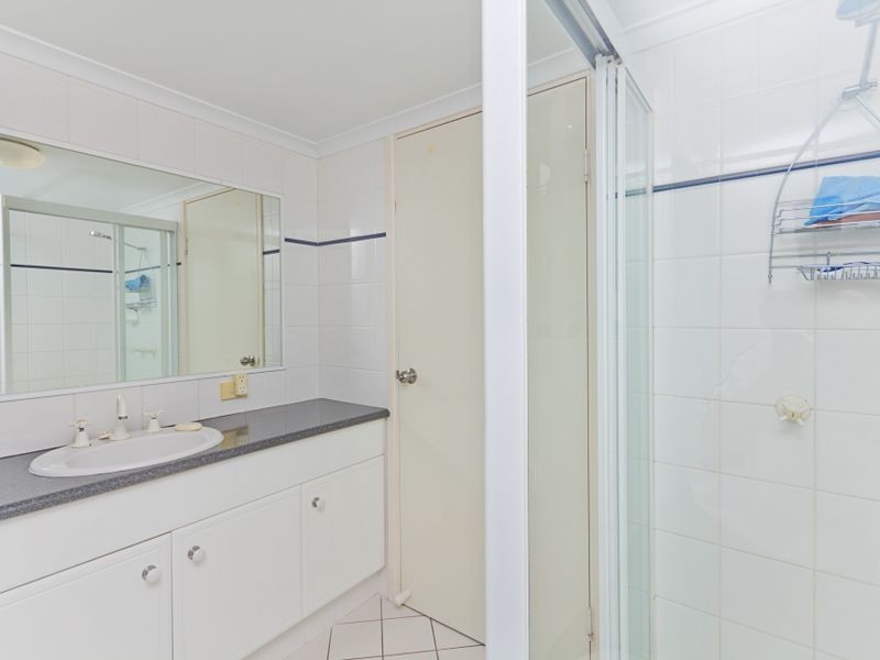 5/35 Britannia Avenue, Broadbeach QLD 4218