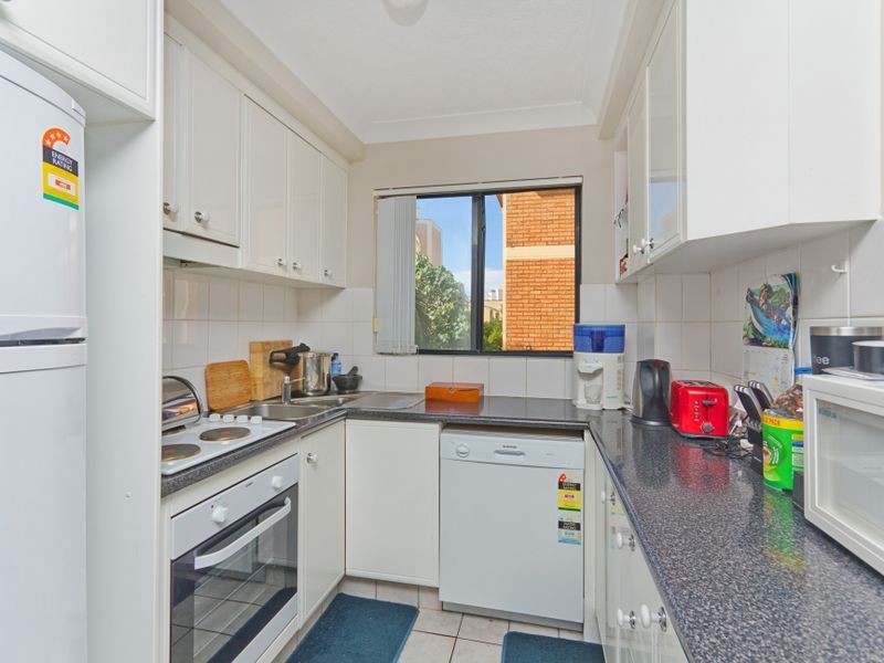 5/35 Britannia Avenue, Broadbeach QLD 4218