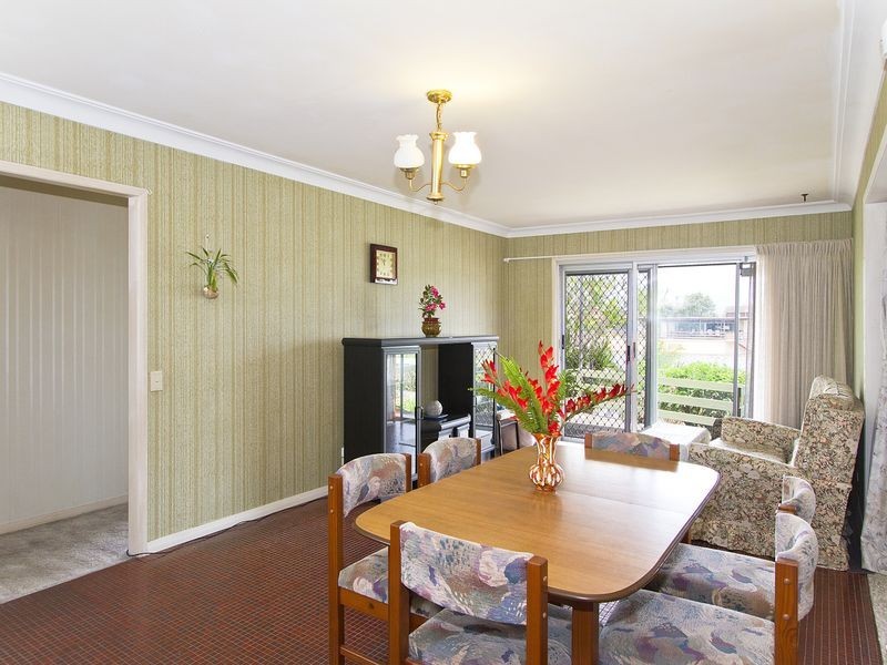 17 Miami Key, Broadbeach Waters QLD 4218