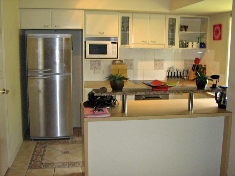 Clear Island Waters QLD 4226