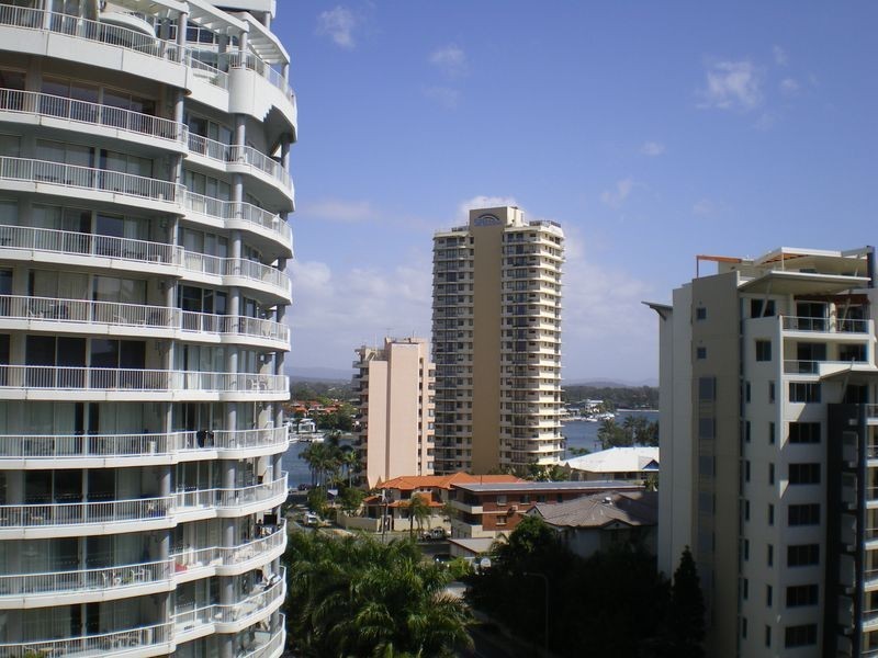 901/18 Cypress Avenue, Surfers Paradise QLD 4217