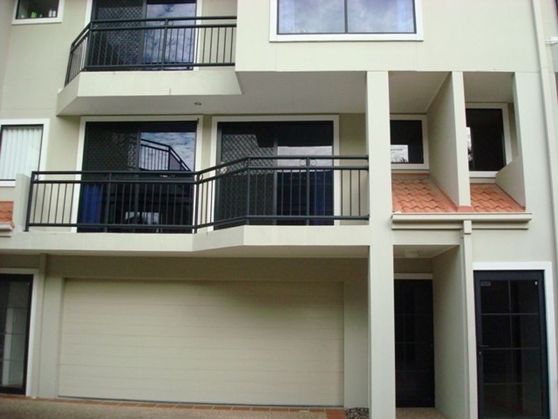 Biggera Waters QLD 4216