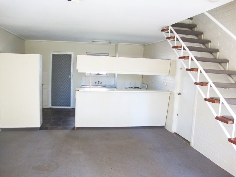 7/15 George Avenue, Broadbeach QLD 4218