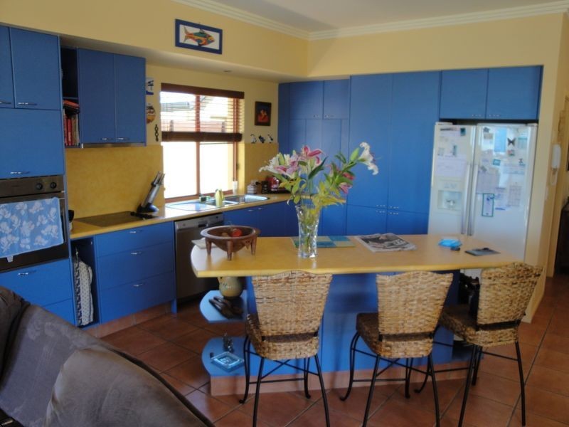 4 Portobello Drive, Mermaid Waters QLD 4218