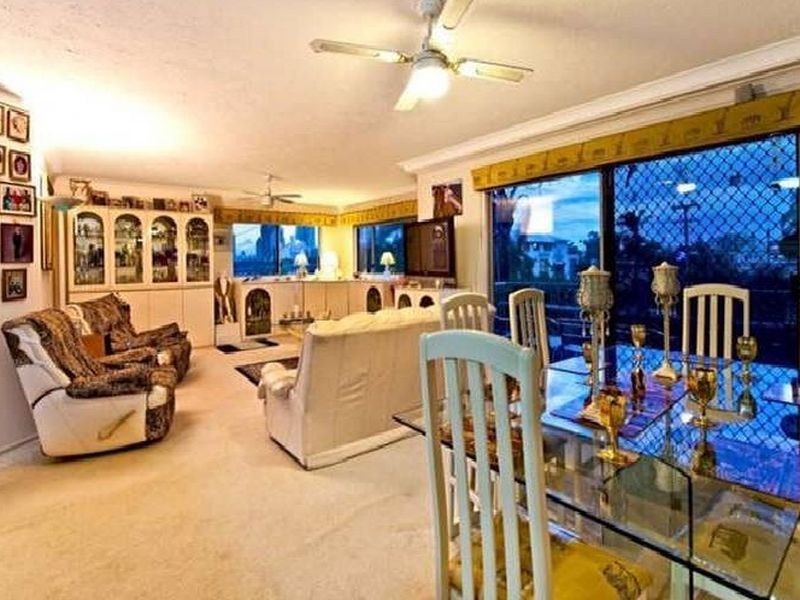 1/1 Orvieto Avenue, Mermaid Waters QLD 4218