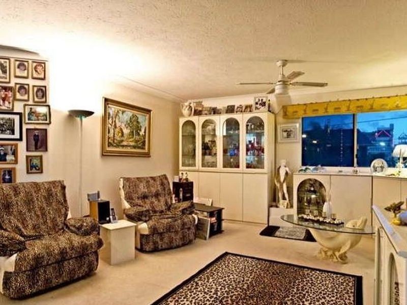 1/1 Orvieto Avenue, Mermaid Waters QLD 4218