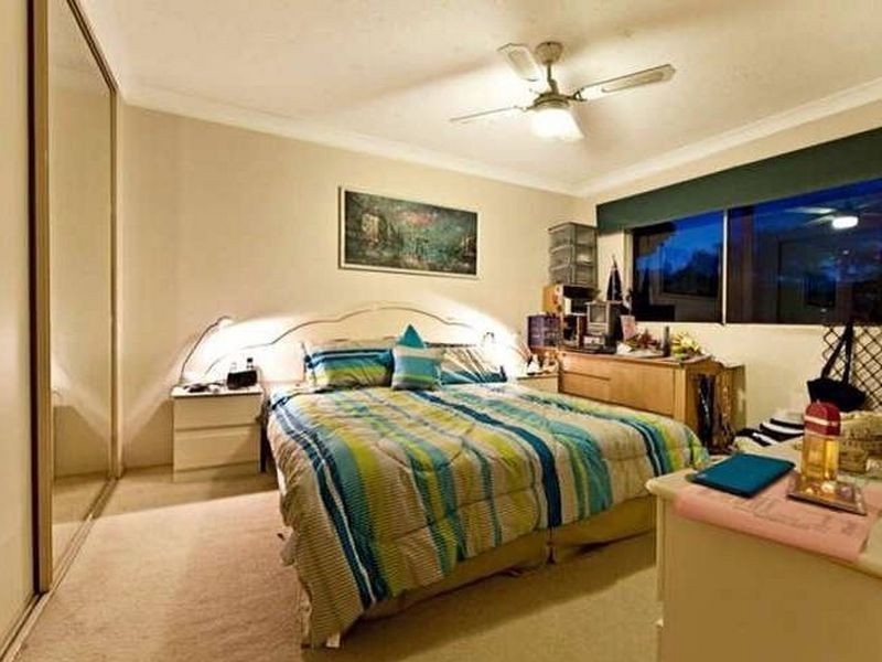 1/1 Orvieto Avenue, Mermaid Waters QLD 4218