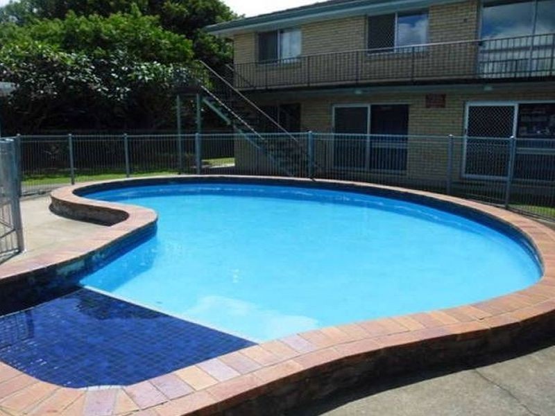 2/2113 Gold Coast Highway, Miami QLD 4220