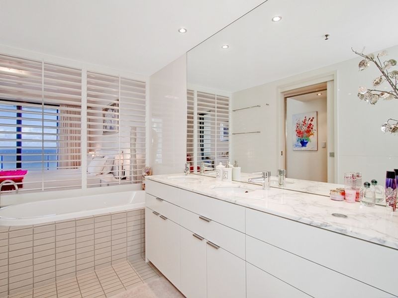 2601/14 George Avenue, Broadbeach QLD 4218