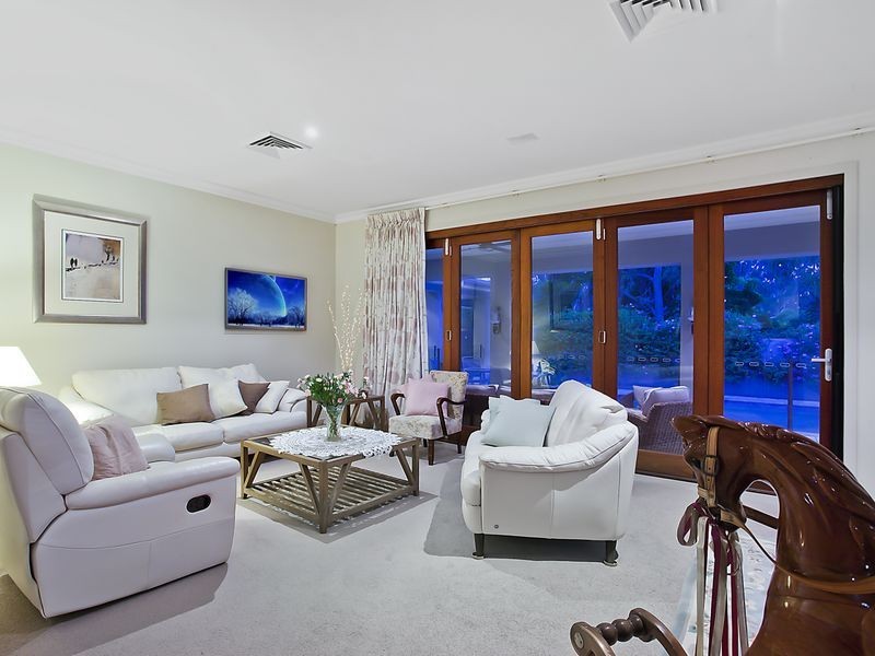 12 Midgera Street, Ashmore QLD 4214