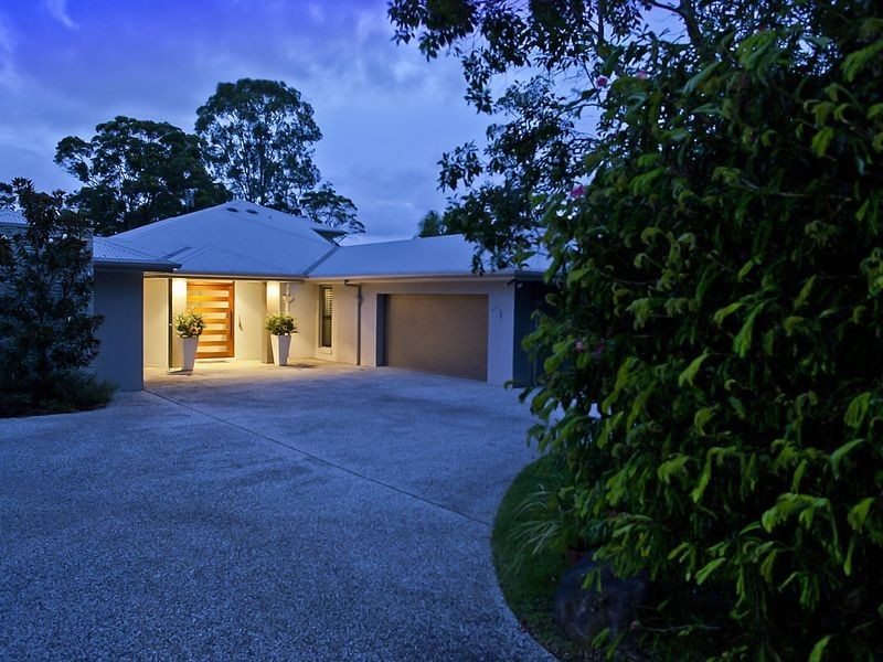 12 Midgera Street, Ashmore QLD 4214