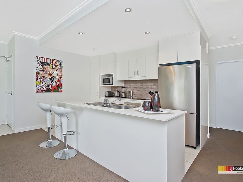 Broadbeach Waters QLD 4218