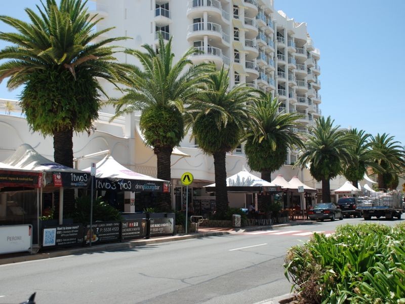 Broadbeach QLD 4218