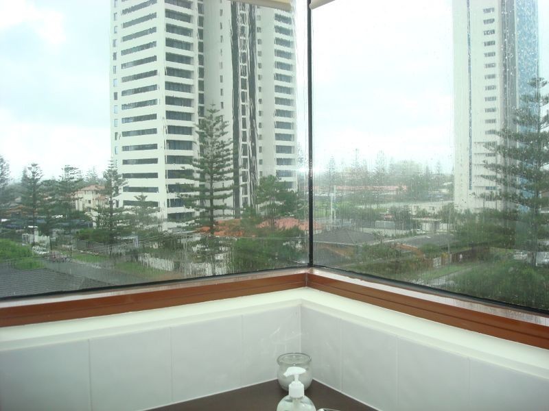 Broadbeach QLD 4218