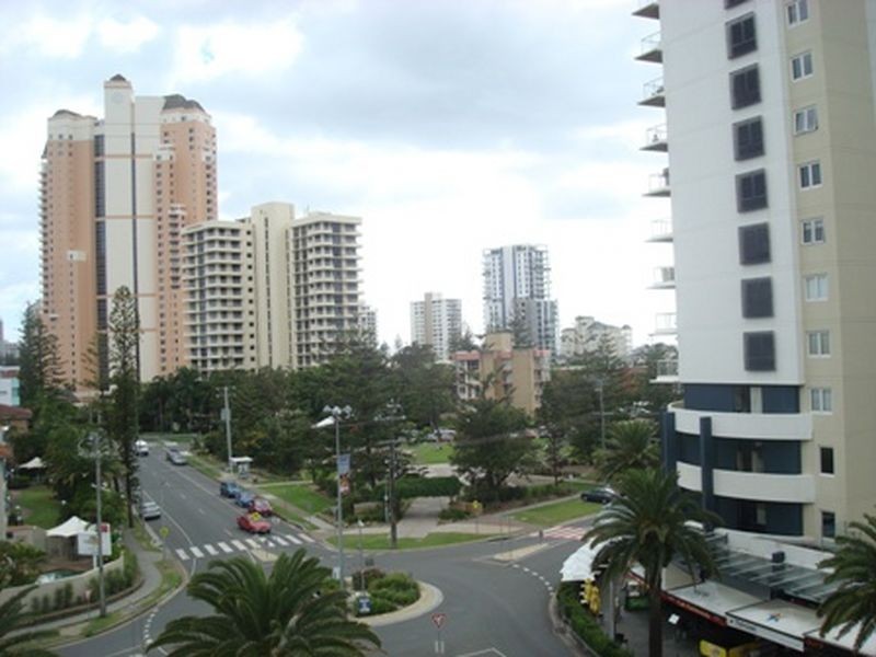 2510/24 Queensland Avenue, Broadbeach QLD 4218