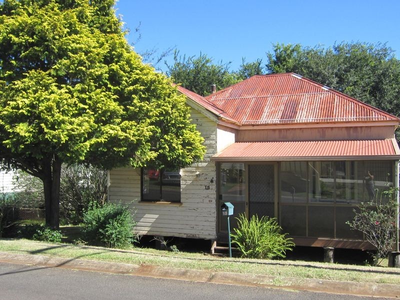 13 Aspect Street, North Toowoomba QLD 4350