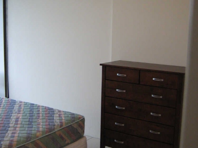 Clear Island Waters QLD 4226