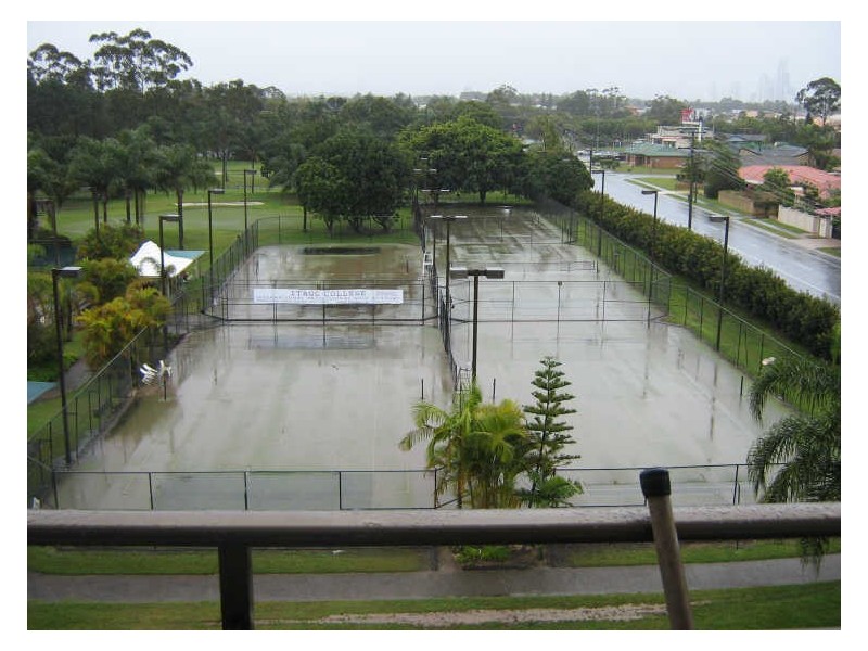 Clear Island Waters QLD 4226