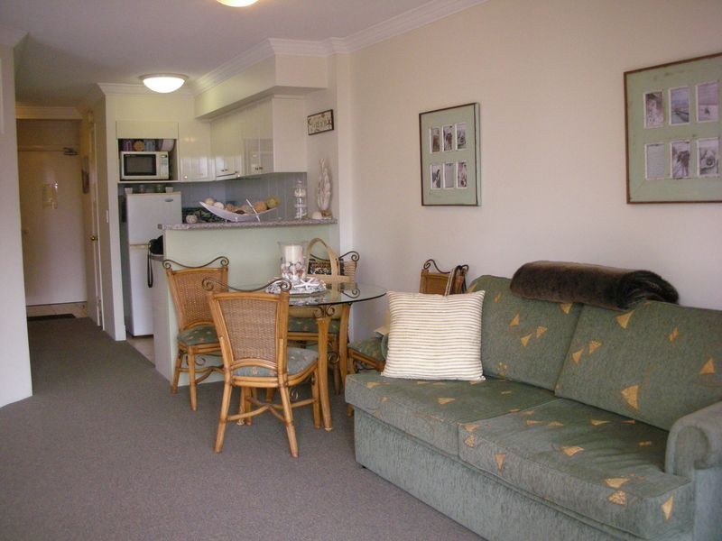 310/9 Beach Parade, Surfers Paradise QLD 4217