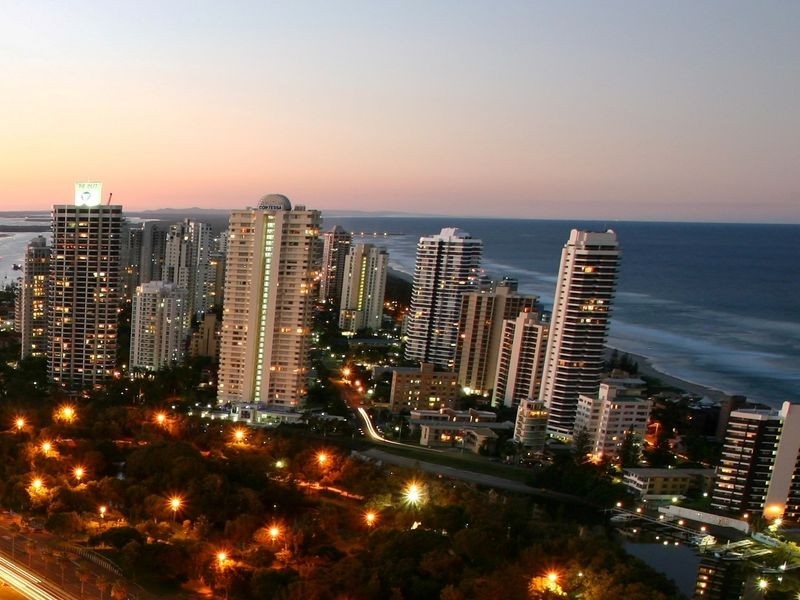 181/2 Admiralty Drive, Surfers Paradise QLD 4217