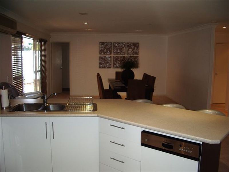 Clear Island Waters QLD 4226