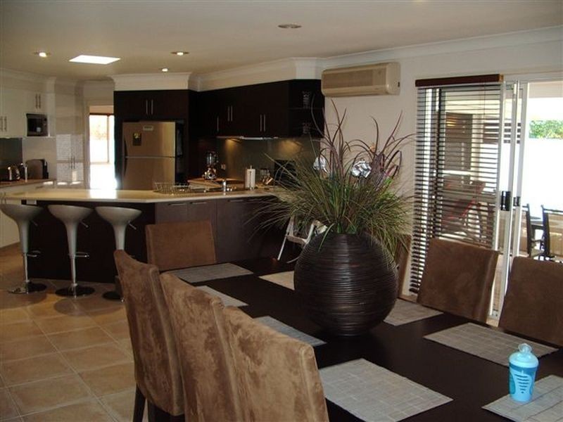 Clear Island Waters QLD 4226