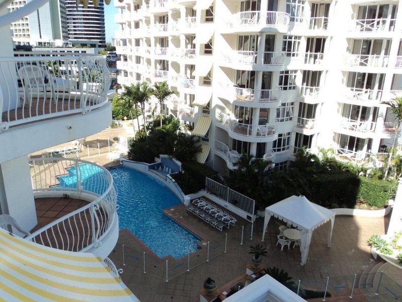 2515/24 Queensland Avenue (The Phoenician East), Broadbeach QLD 4218