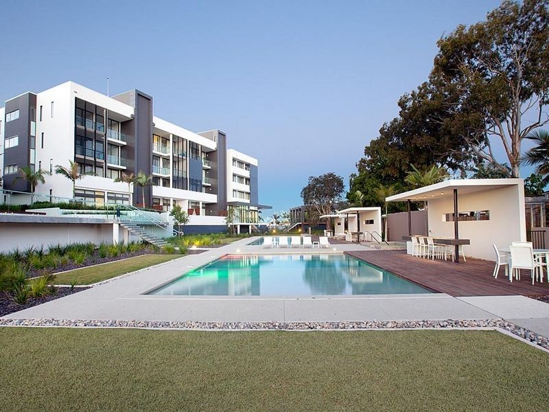 Paradise Point QLD 4216