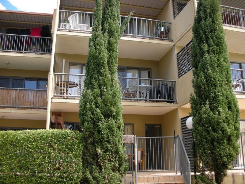 12/21 Markeri Street, Mermaid Waters QLD 4218