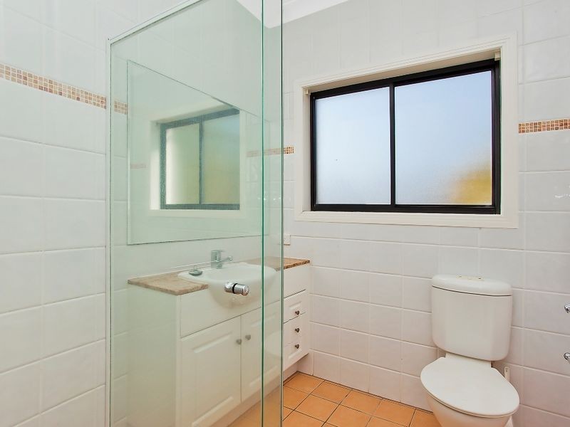 2/19 Jubilee Avenue, Broadbeach QLD 4218