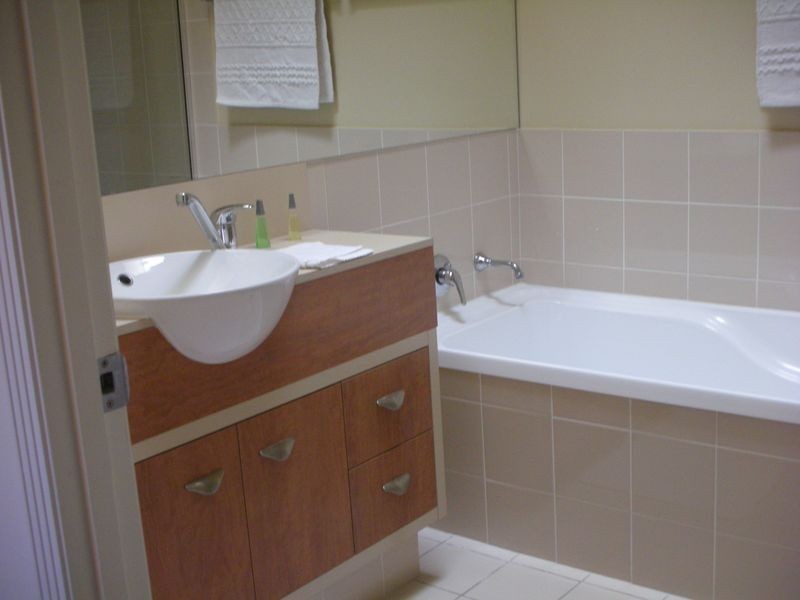 56/136 Palm Meadows Drive, Carrara QLD 4211