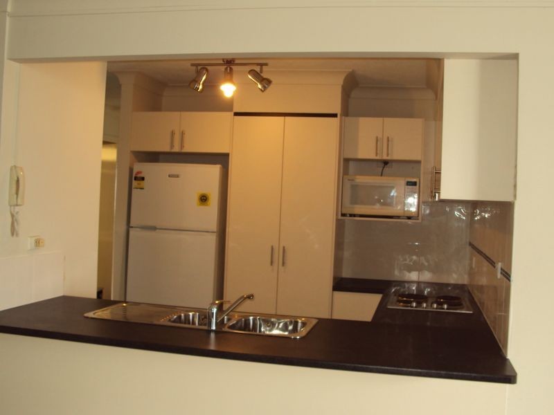 9D/50 Old Burleigh Road, Surfers Paradise QLD 4217