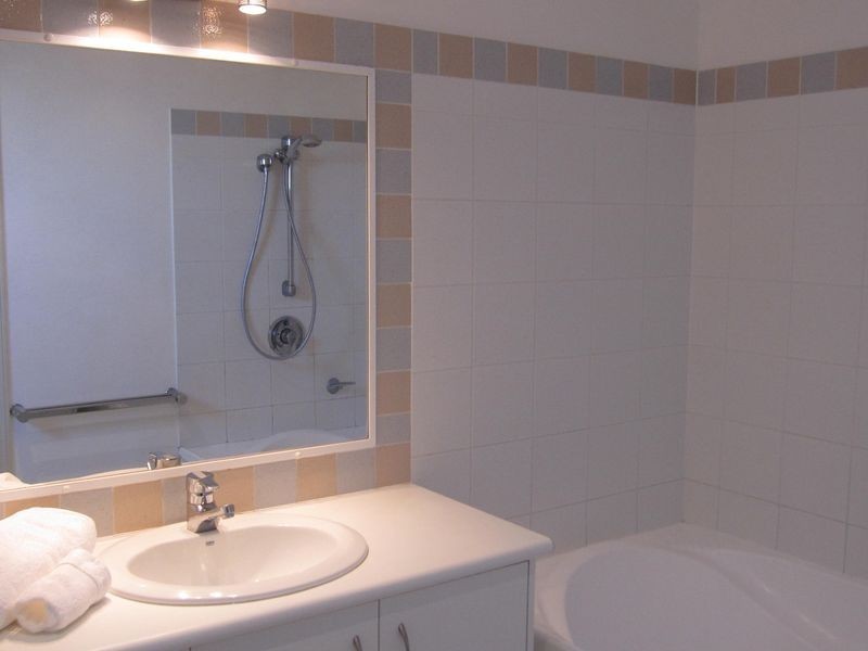 420/1 Paradise Island, Surfers Paradise QLD 4217