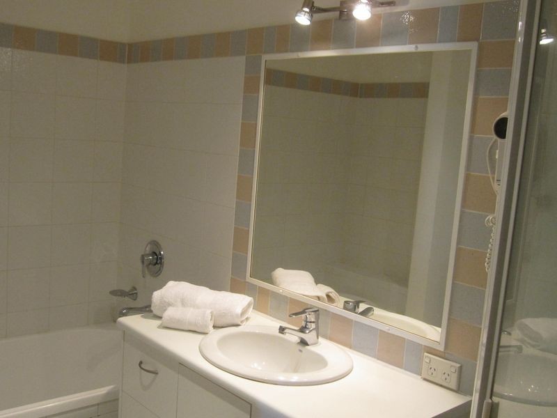 420/1 Paradise Island, Surfers Paradise QLD 4217