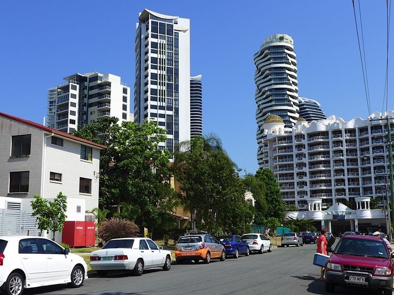 5/5 Jubilee Avenue, Broadbeach QLD 4218