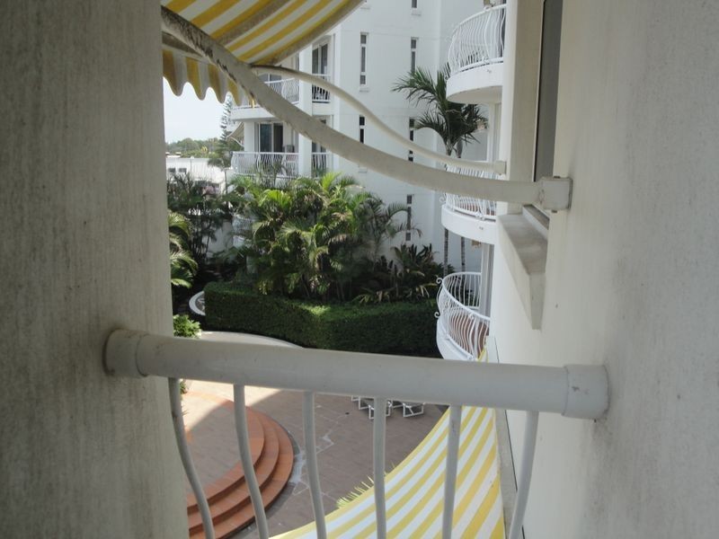 1312/90 Surf Parade (Phoenician East), Broadbeach QLD 4218