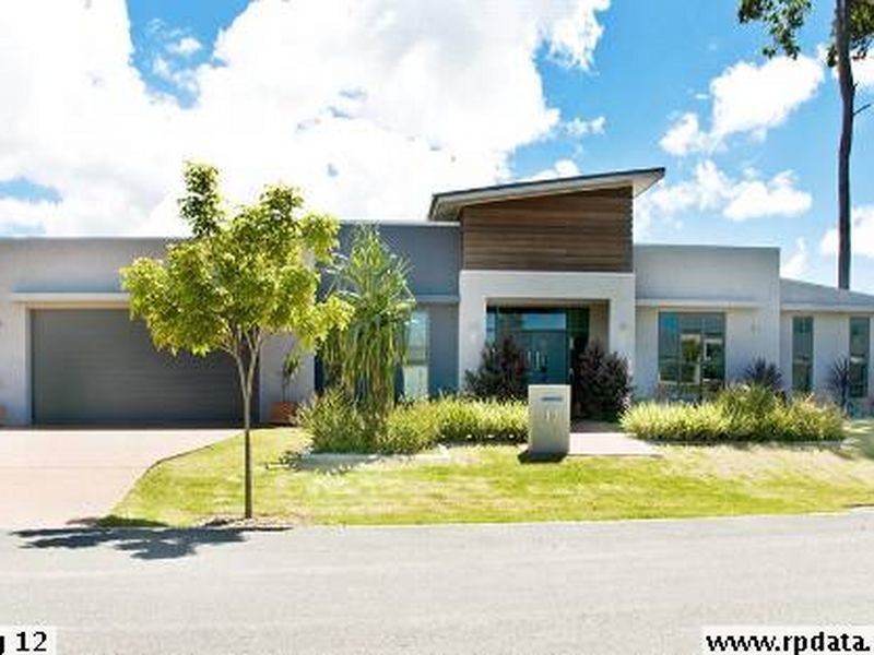 17 Peregrine Crescent, Coomera QLD 4209
