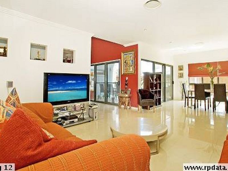 17 Peregrine Crescent, Coomera QLD 4209