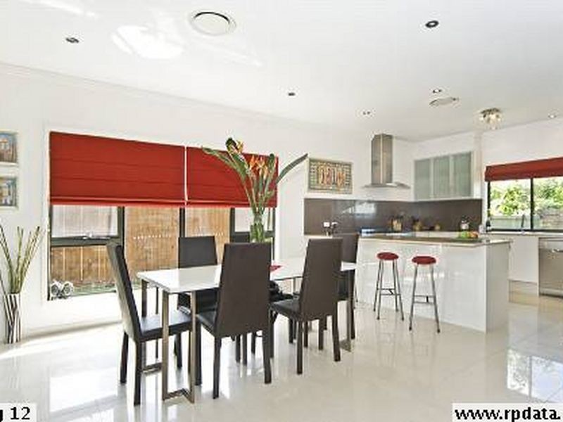 17 Peregrine Crescent, Coomera QLD 4209