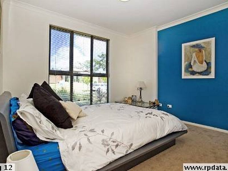 17 Peregrine Crescent, Coomera QLD 4209