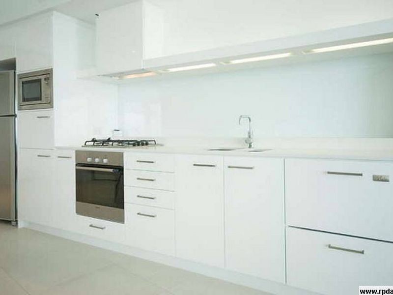 2403-9 Hamilton Avenue (Q1), Surfers Paradise QLD 4217