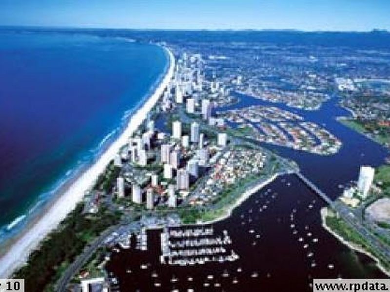 316 Bayview Street, Hollywell QLD 4216