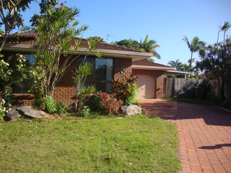 3 Hokitika Street, Broadbeach Waters QLD 4218