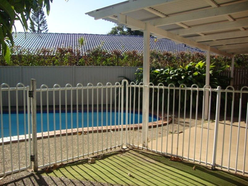 3 Hokitika Street, Broadbeach Waters QLD 4218