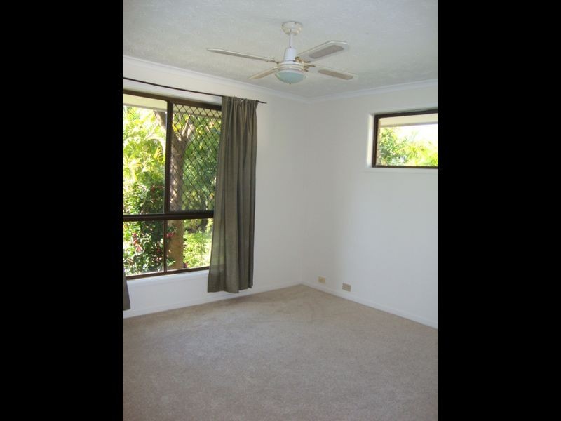 3 Hokitika Street, Broadbeach Waters QLD 4218